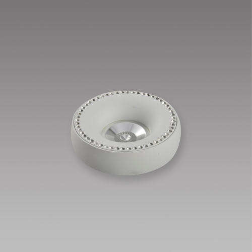 6838 White+ white